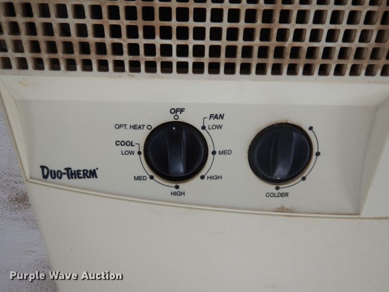 image for item KU9115 1999 Fiber  enclosed cargo trailer