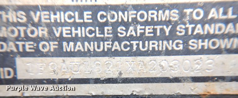 image for item KU9115 1999 Fiber  enclosed cargo trailer