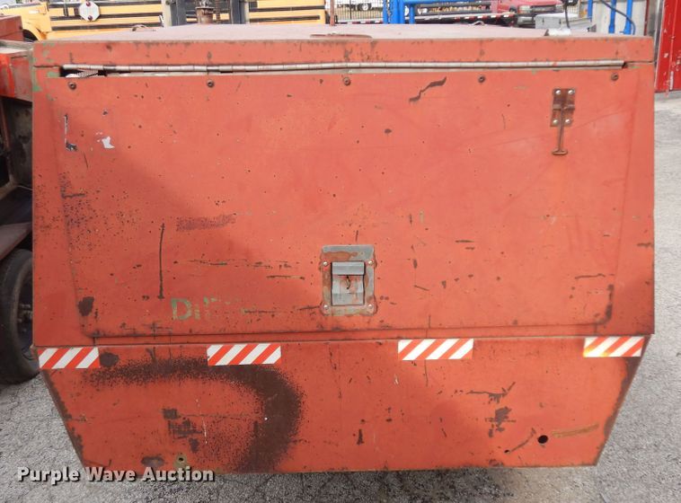 image for item KU9119 Sullair 185DPQ-JD  air compressor