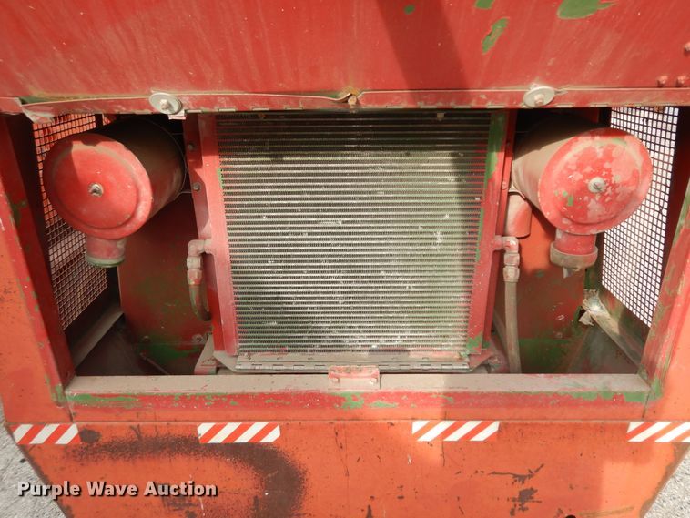 image for item KU9119 Sullair 185DPQ-JD  air compressor