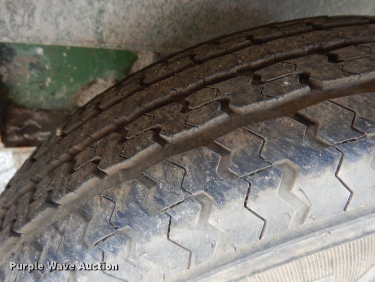 image for item KU9119 Sullair 185DPQ-JD  air compressor