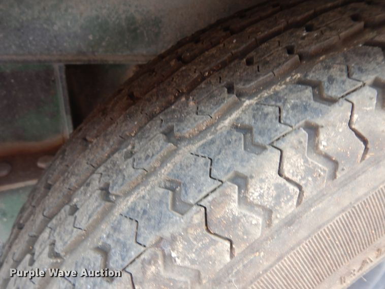 image for item KU9119 Sullair 185DPQ-JD  air compressor