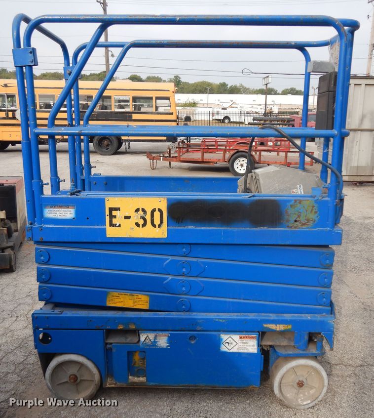 image for item KU9120 Up Right 65700-000  scissor lift