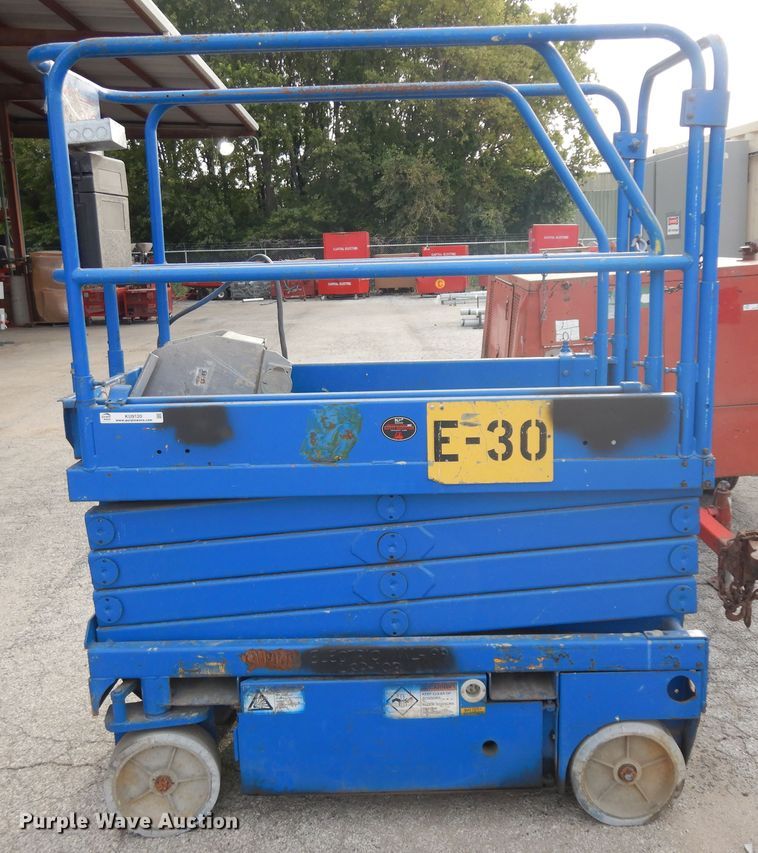 image for item KU9120 Up Right 65700-000  scissor lift