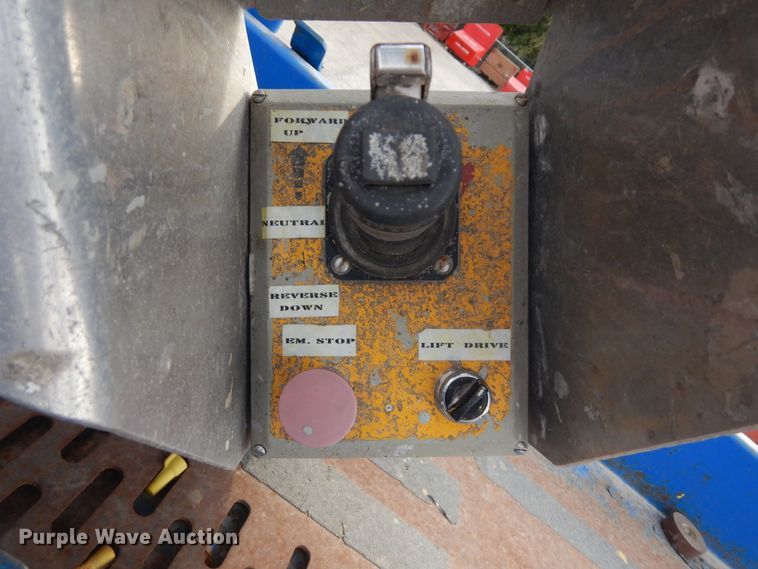 image for item KU9120 Up Right 65700-000  scissor lift