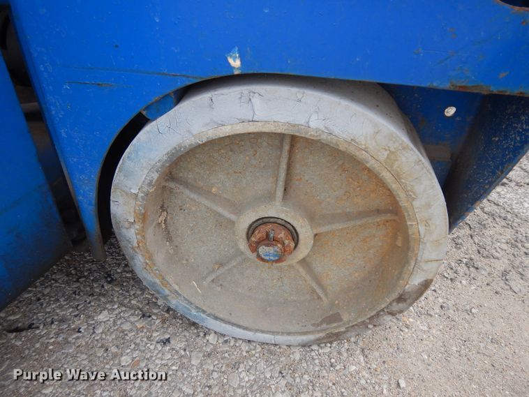 image for item KU9120 Up Right 65700-000  scissor lift