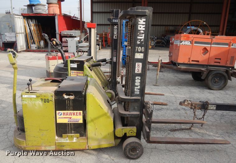 image for item KU9121 (3) forklifts