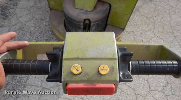 image for item KU9121 (3) forklifts