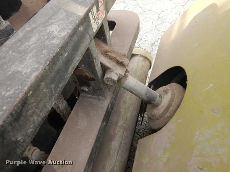 image for item KU9121 (3) forklifts