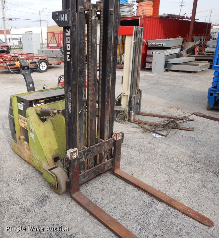 image for item KU9121 (3) forklifts