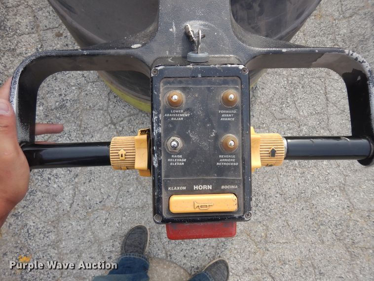 image for item KU9121 (3) forklifts