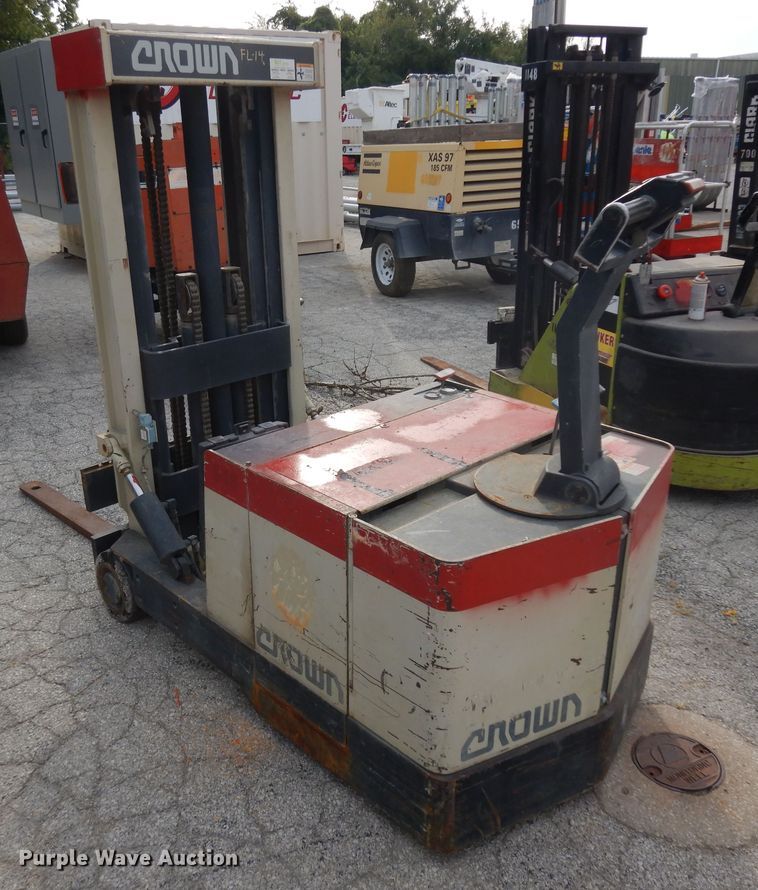 image for item KU9121 (3) forklifts