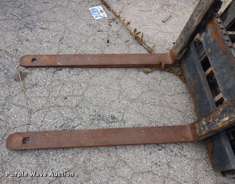 image for item KU9121 (3) forklifts