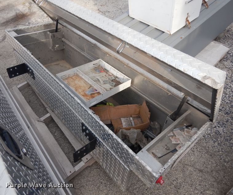 image for item KU9122 Approximately 15 toolboxes