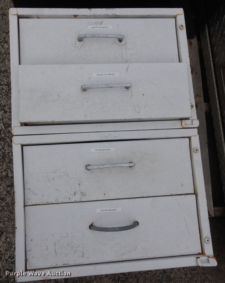 image for item KU9122 Approximately 15 toolboxes