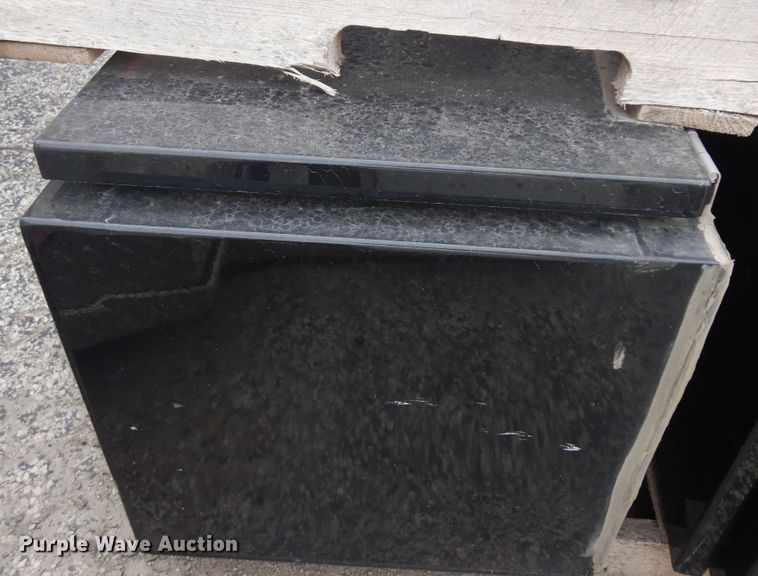 image for item KU9122 Approximately 15 toolboxes