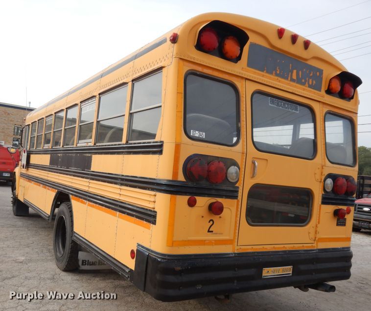 image for item KU9123 1995 Ford B800  bus