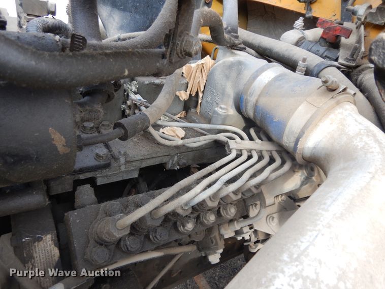 image for item KU9123 1995 Ford B800  bus