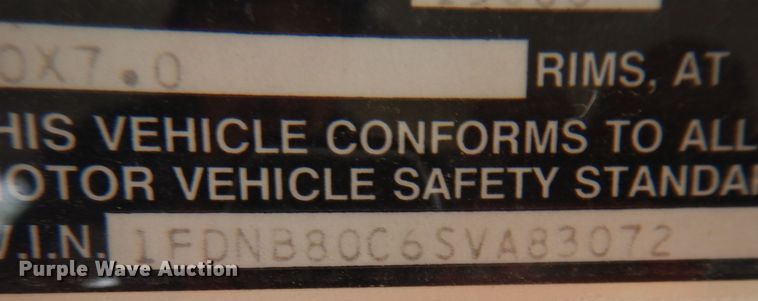 image for item KU9123 1995 Ford B800  bus