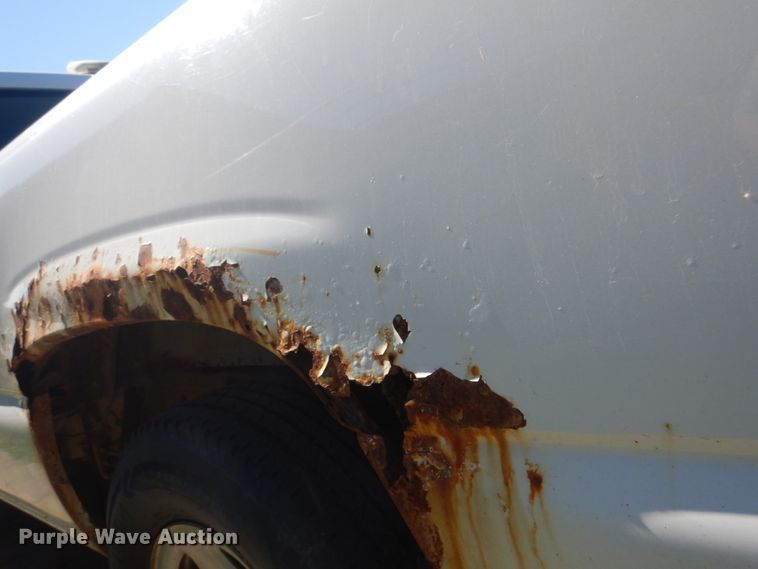 image for item KX9242 2002 Chevrolet Silverado 1500  pickup truck