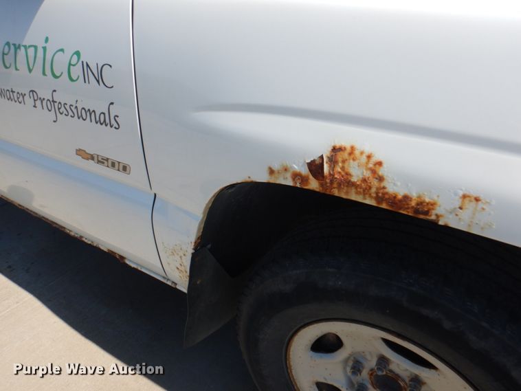 image for item KX9242 2002 Chevrolet Silverado 1500  pickup truck