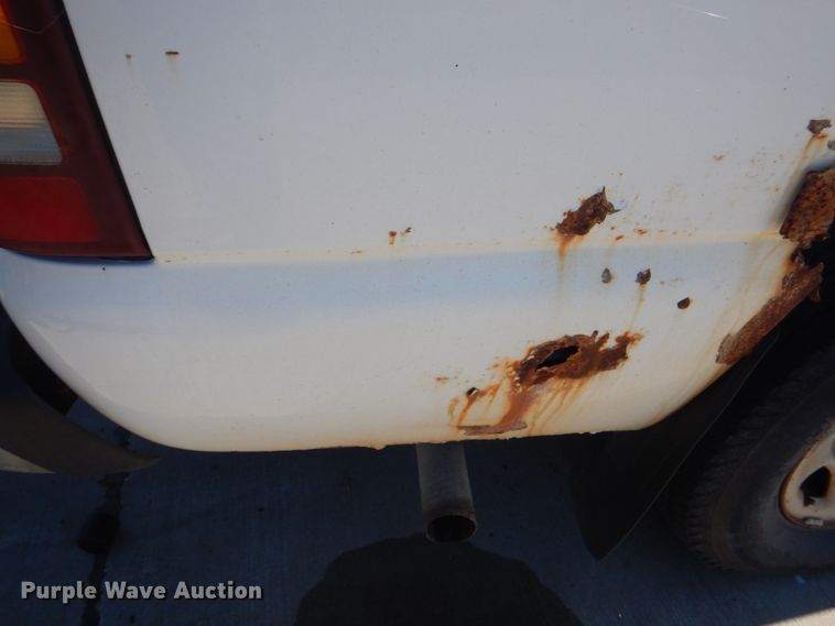 image for item KX9242 2002 Chevrolet Silverado 1500  pickup truck