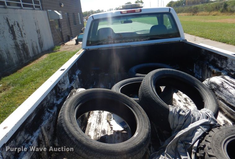 image for item KX9242 2002 Chevrolet Silverado 1500  pickup truck