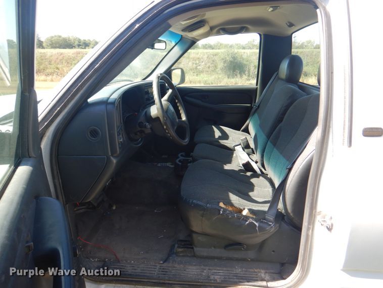 image for item KX9242 2002 Chevrolet Silverado 1500  pickup truck