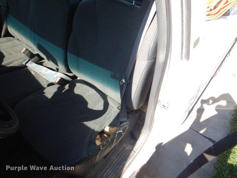 image for item KX9242 2002 Chevrolet Silverado 1500  pickup truck