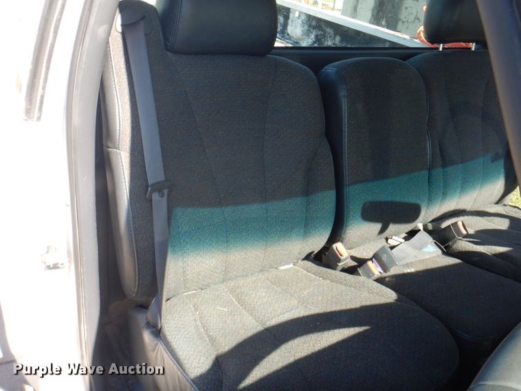 image for item KX9242 2002 Chevrolet Silverado 1500  pickup truck