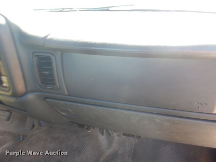 image for item KX9242 2002 Chevrolet Silverado 1500  pickup truck