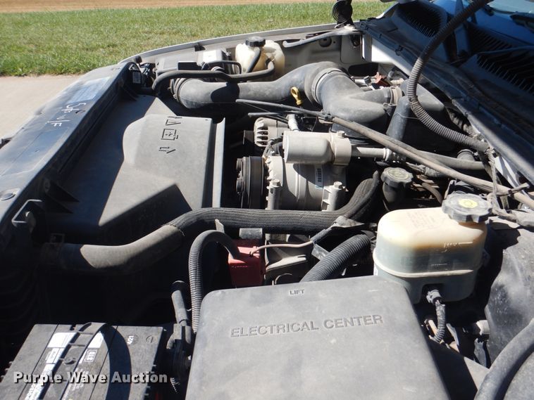 image for item KX9242 2002 Chevrolet Silverado 1500  pickup truck