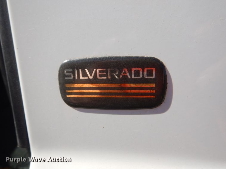 image for item KX9242 2002 Chevrolet Silverado 1500  pickup truck