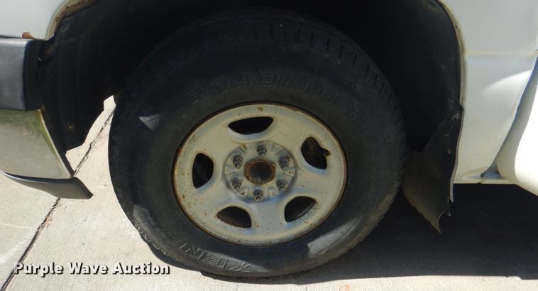 image for item KX9242 2002 Chevrolet Silverado 1500  pickup truck