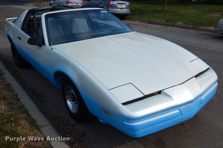 image for item KX9265 1985 Pontiac Firebird