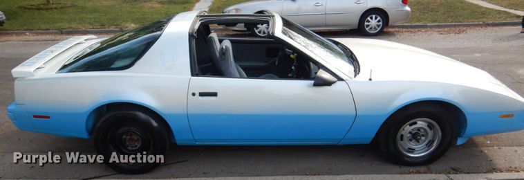 image for item KX9265 1985 Pontiac Firebird