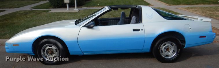 image for item KX9265 1985 Pontiac Firebird