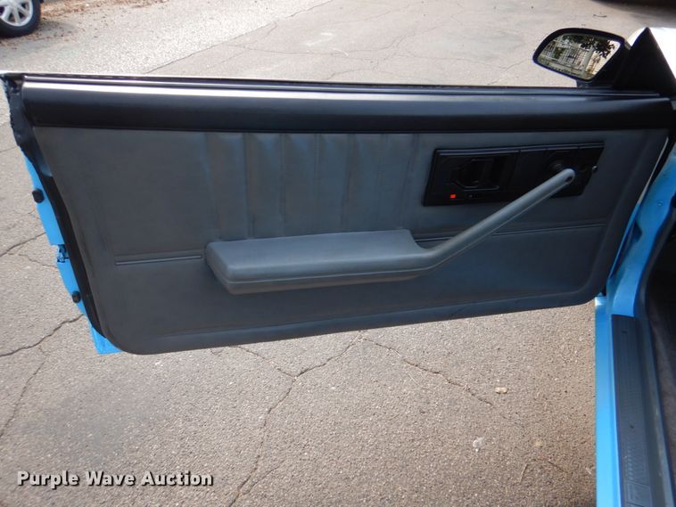 image for item KX9265 1985 Pontiac Firebird