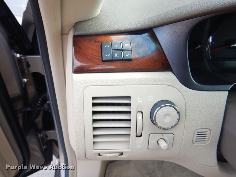 image for item KX9266 2006 Cadillac DTS