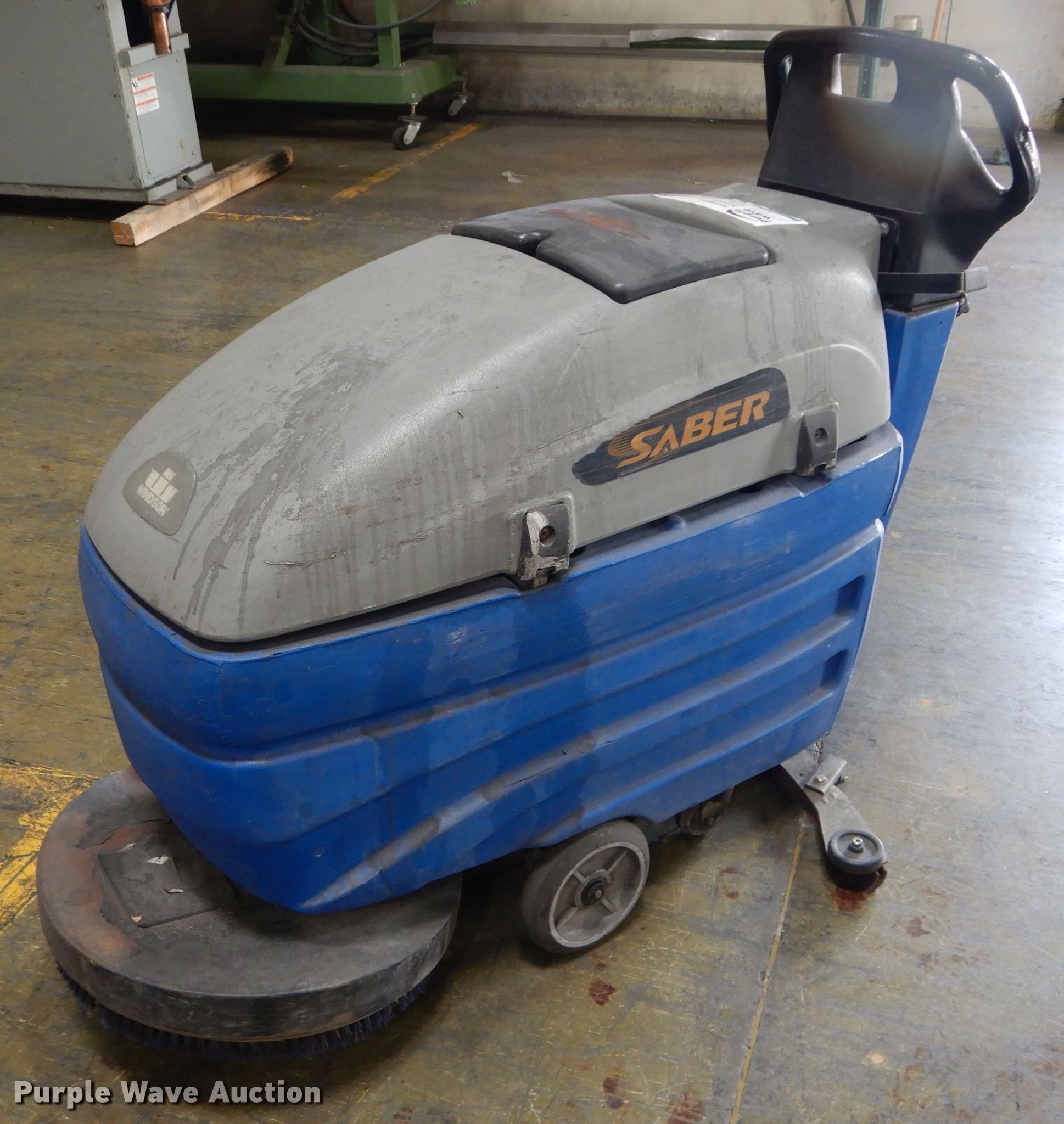 Saber SC20 floor scrubber in Lenexa, KS Item DM4396 sold Purple Wave