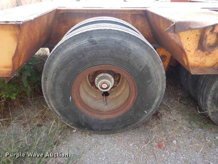 image for item DG1725 1981 Belshe T-10CN  equipment trailer