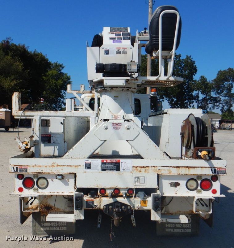 image for item DG1847 2007 International 4300  digger derrick truck