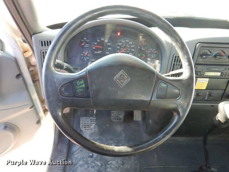 image for item DG1847 2007 International 4300  digger derrick truck