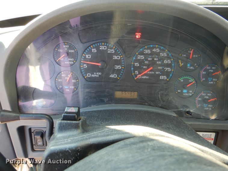 image for item DG1847 2007 International 4300  digger derrick truck