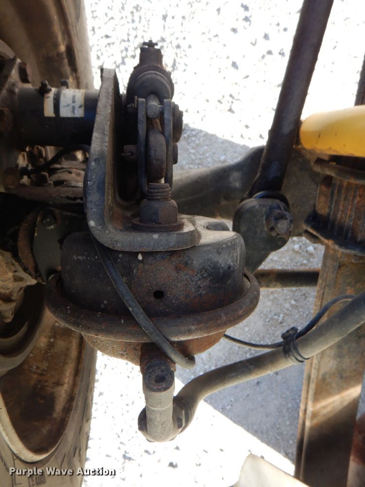 image for item DG1847 2007 International 4300  digger derrick truck