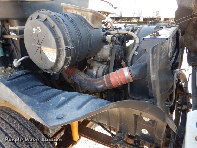 image for item DG1847 2007 International 4300  digger derrick truck