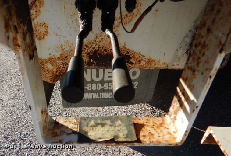 image for item DG1847 2007 International 4300  digger derrick truck