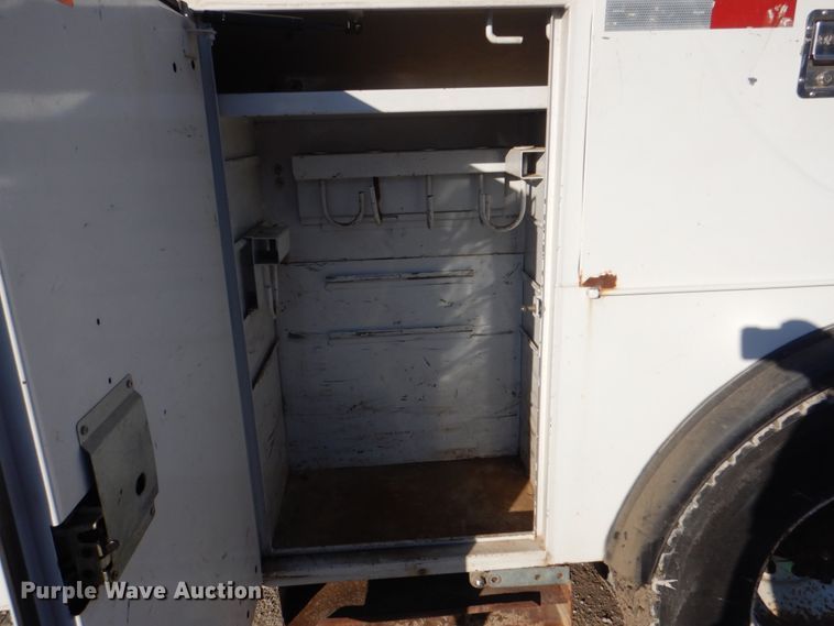 image for item DG1847 2007 International 4300  digger derrick truck