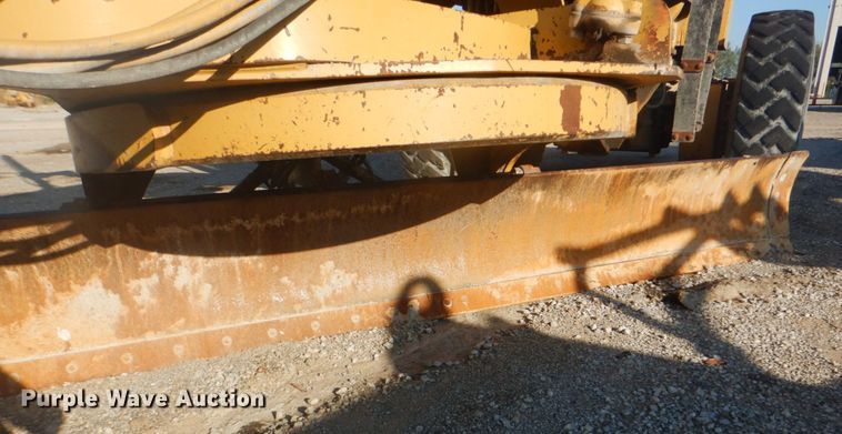 image for item DG1858 1995 Caterpillar 140H  VHP motor grader