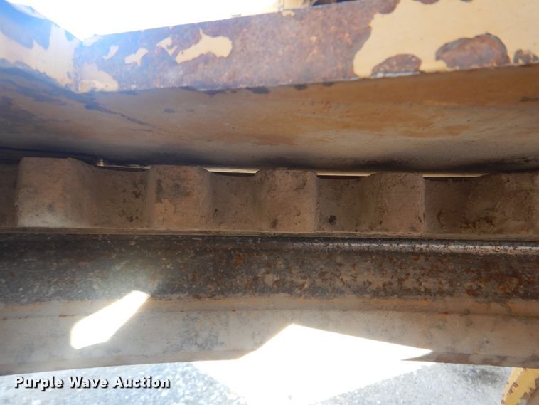 image for item DG1858 1995 Caterpillar 140H  VHP motor grader